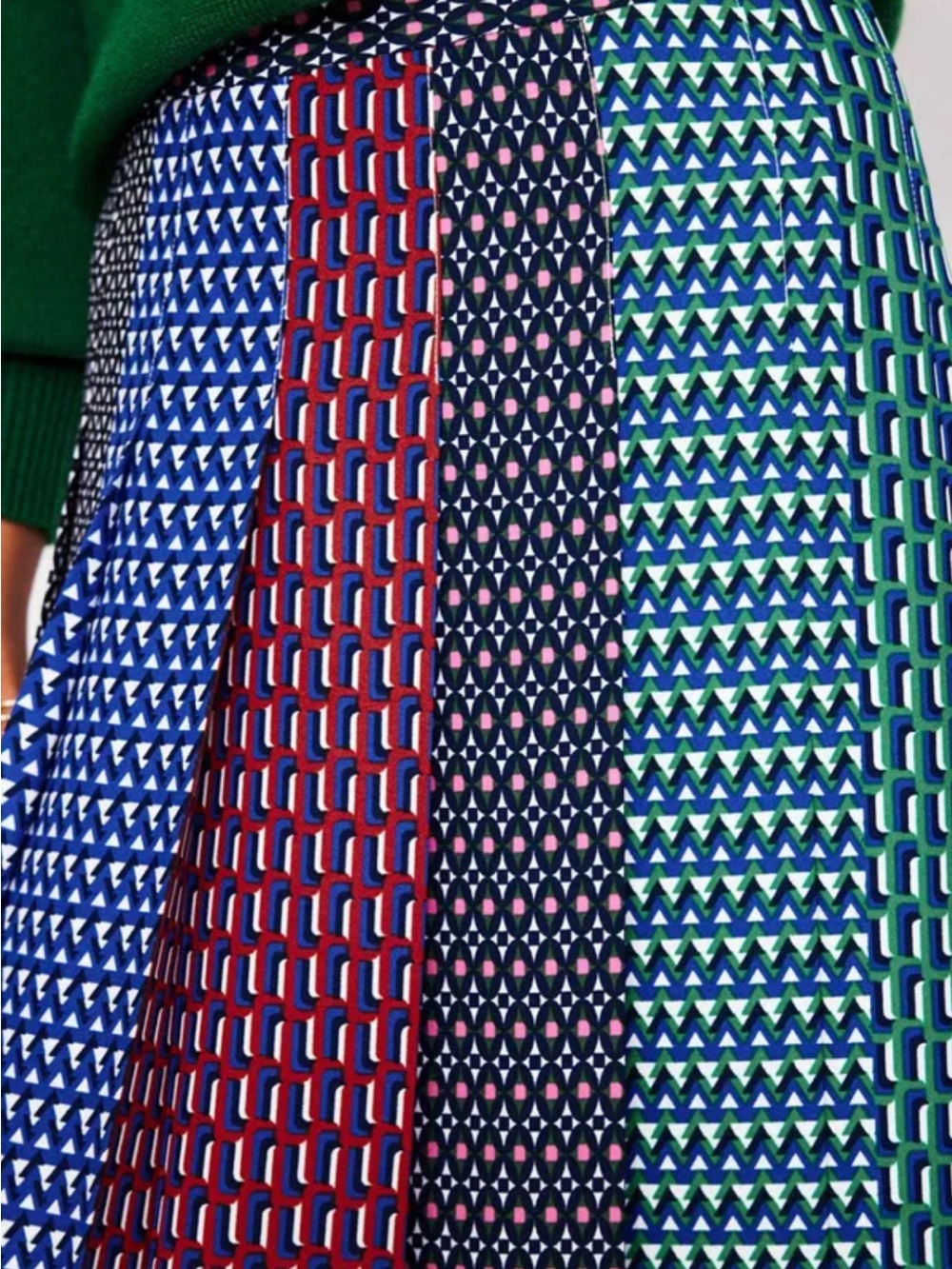 Boden Knife Pleat Midi Skirt in Blue, Green & Burgundy, new without tags - Picture 2 of 6